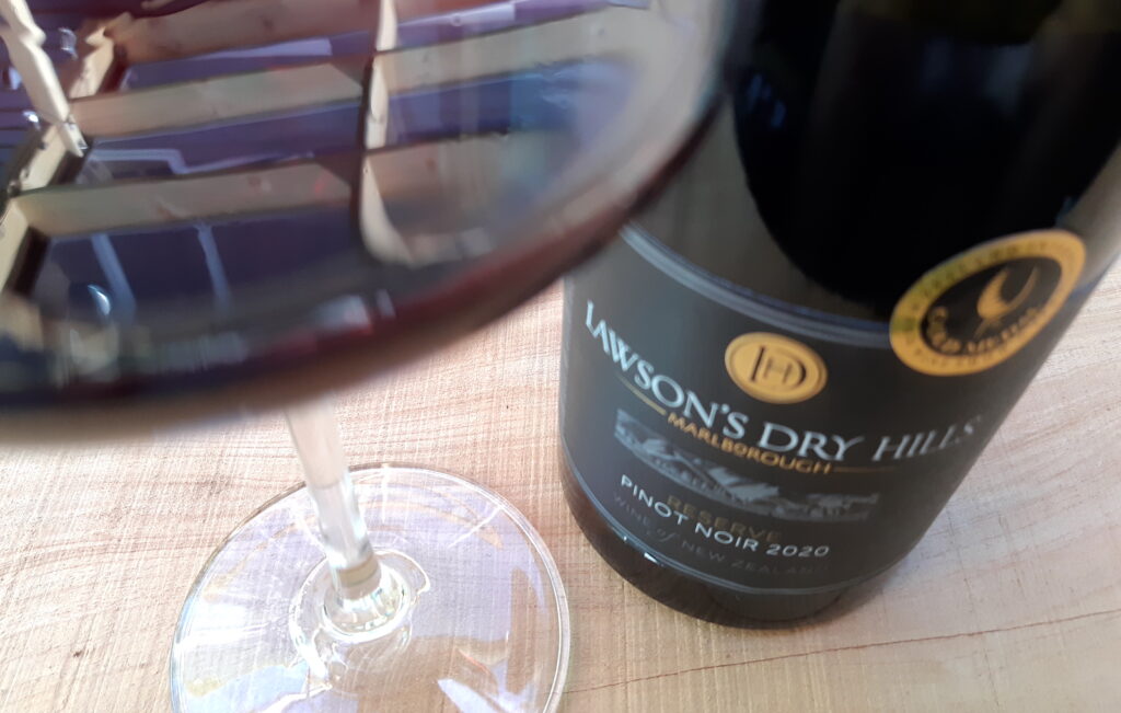 Lawsons Dry Hill Pinot Res 2020