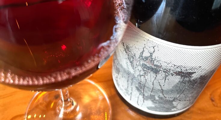 Fatal Shore Pinot Noir 2021