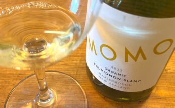 Momo Organic Sauvignon Blanc 2022