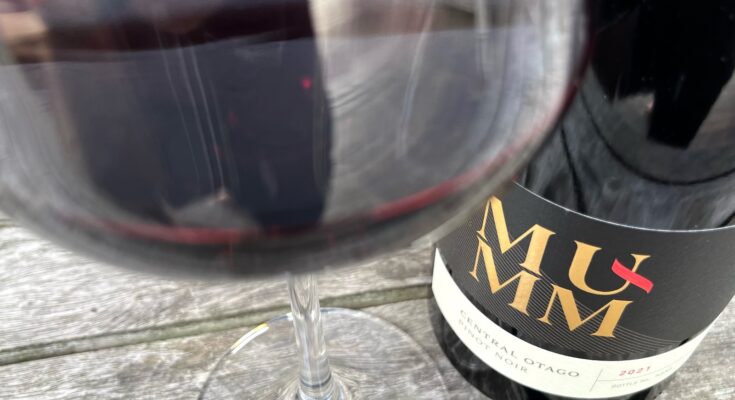 Mumm Central Otago Pinot Noir 2021