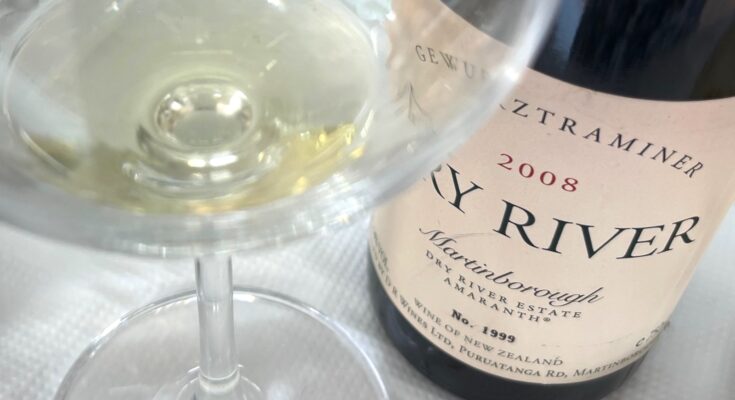 Dry River Gewurztraminer 2008