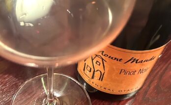 Maude ‘Mt Maude’ Pinot Noir 2000