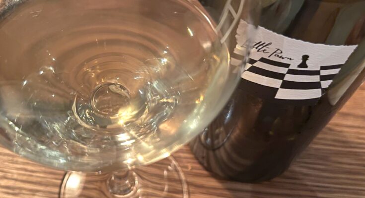 CheckMate Little Pawn Chardonnay 2022