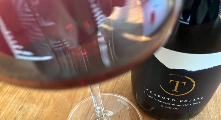 Takapoto Estate Single Vineyard Gibbston Pinot Noir 2019