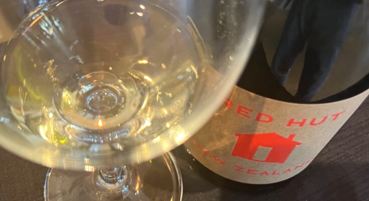 Red Hut Albarino 2025