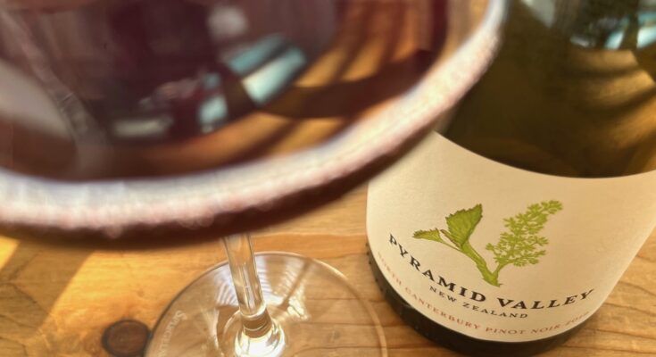 Pyramid Valley North Canterbury Pinot Noir 2019