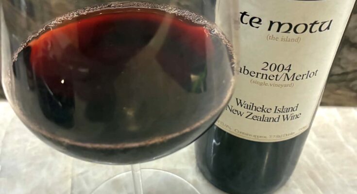 Te Motu 2004
